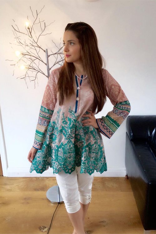 Armeena Khan 