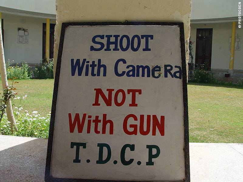 13 Desi Road Signs That Will Make You ROFL - Brandsynario 13 Desi Road Signs That Will Make You ROFL - Brandsynario