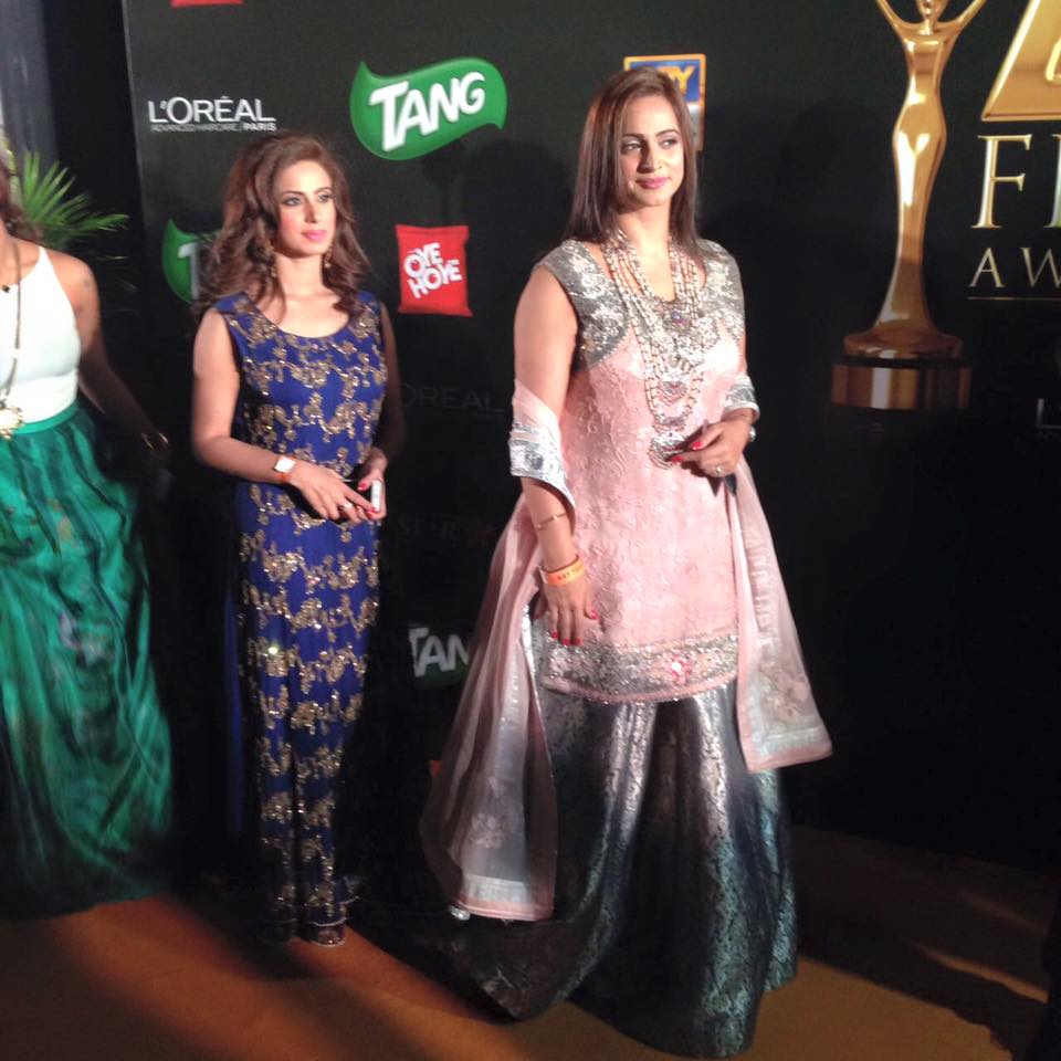 Noor Bukhari Red Carpet