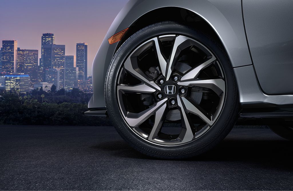 2017-civic-hatch-wheel-brandsynario