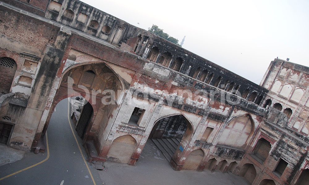 Hathi Paon or Elephant Gate