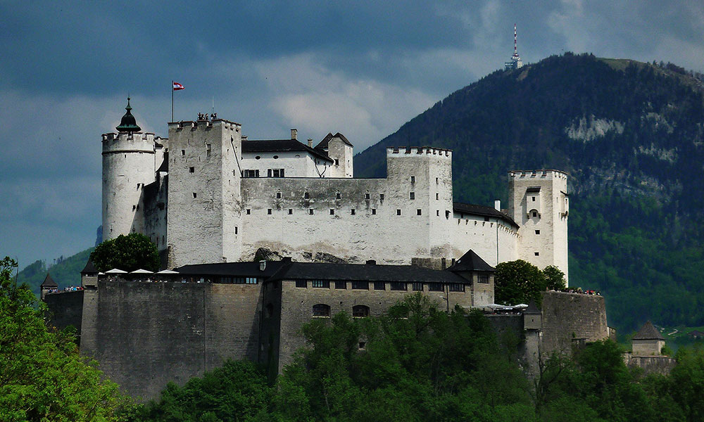 Austria_lead