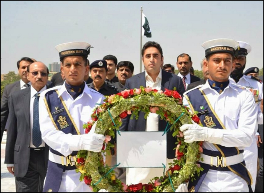 Bilawal Visits Quaid's Tomb on Pakistan Day