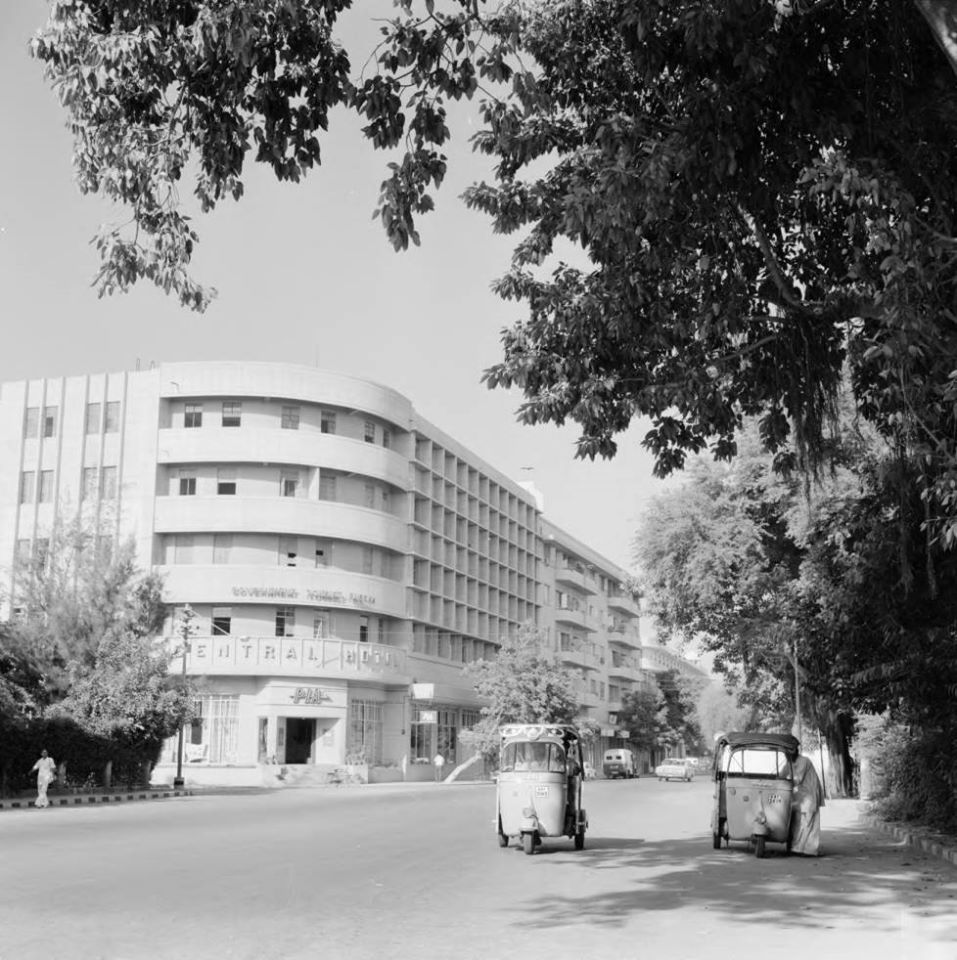 central-hotel-in-karachi-in-late-50s