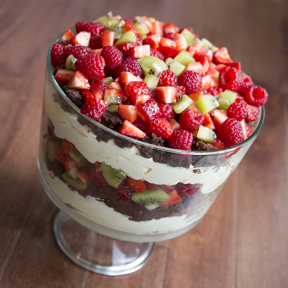 Chocolate-and-Fruit-Trifle