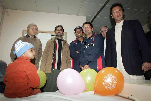 IMRAN-KHAN-WITH-SACHIN-TENDULKAR