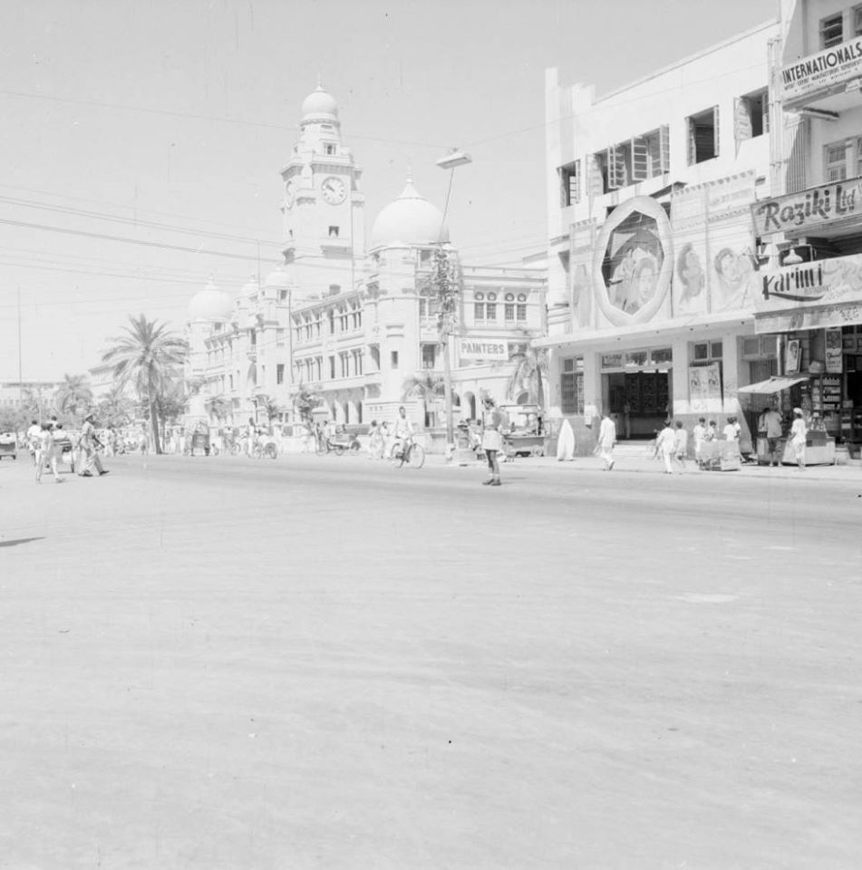 karachi-municipal-corporation-building-on-m-a-jinnah-road-karachi-1952