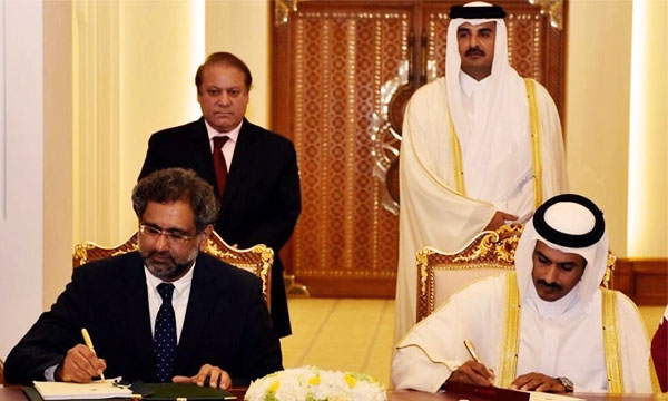 Pakistan-Qatar-sign-contract