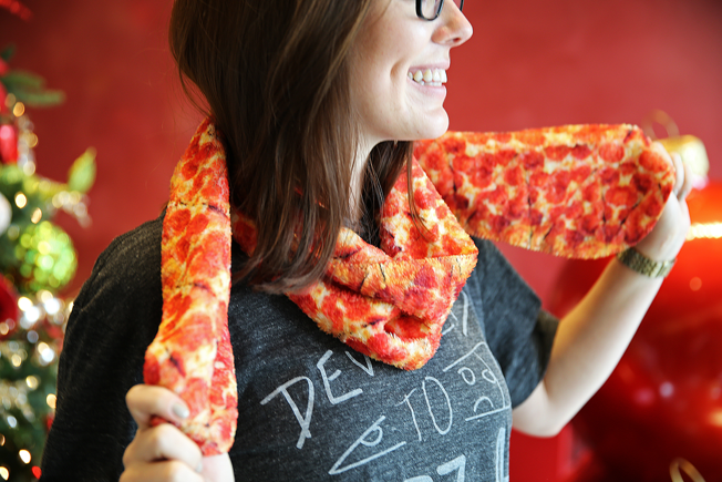 Pizza Hut Scarves