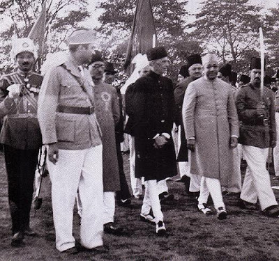Quaid-e-Azam arriving for the adoption of the Pakistan Resolution - 1940