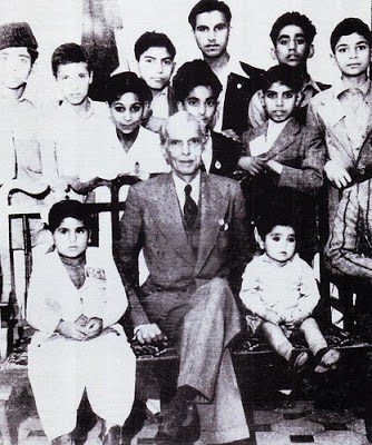 Quaid with children