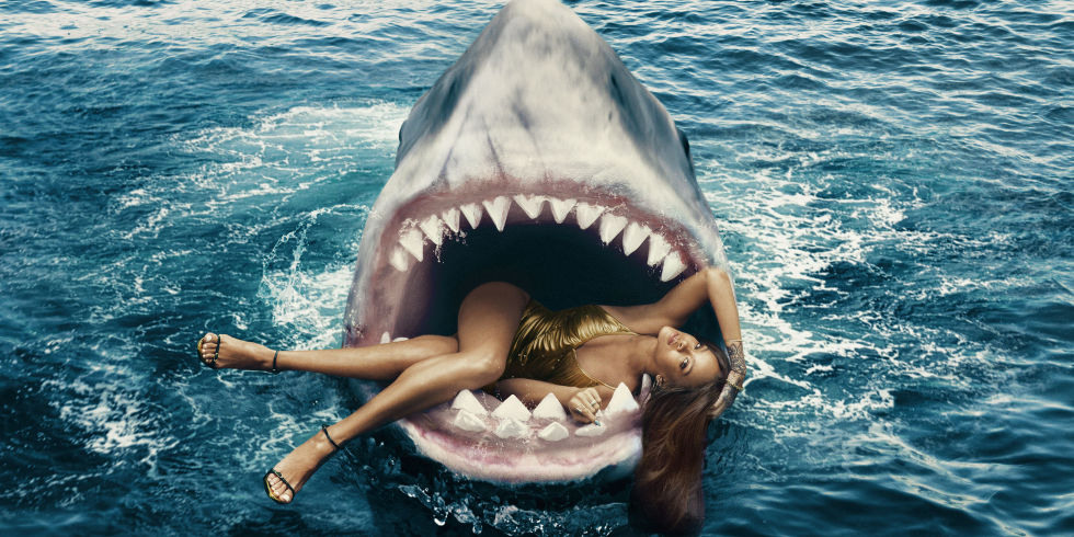 Rihanna swimmng with the sharks
