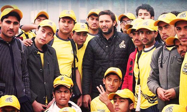 Shahid-Afridi-to-take-APS-survivors-to-Dubai-for-PSL