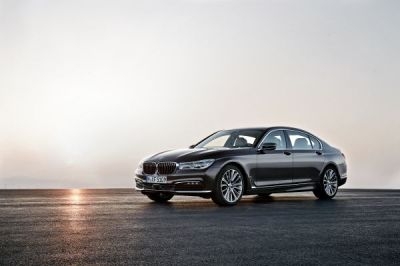 The BMW 7 Series was the Luxury winner.