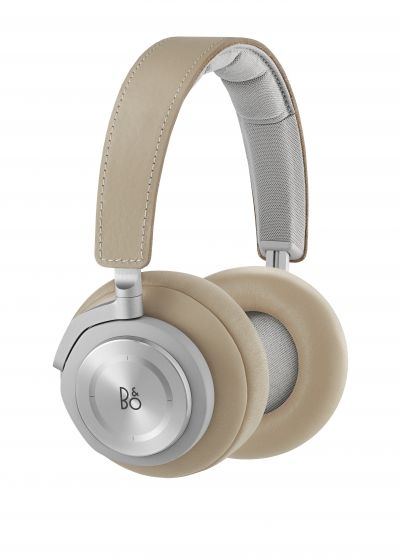 The BeoPlay H7 headphones