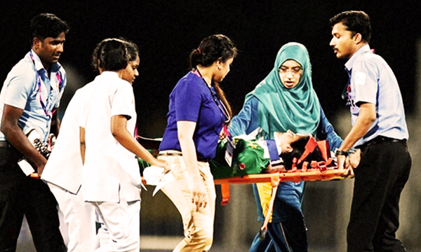 Women-cricket-player-javeriah injured