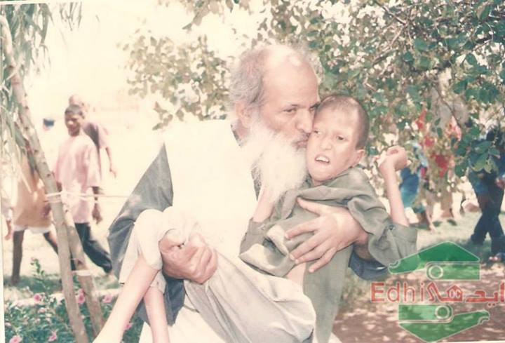 abdul-sattar-edhi-photo-1