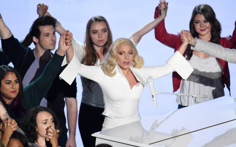 lady gaga leads anti-rape rally