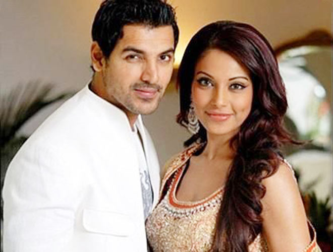 john_abraham_and_bipasha_basu_660_041213011011