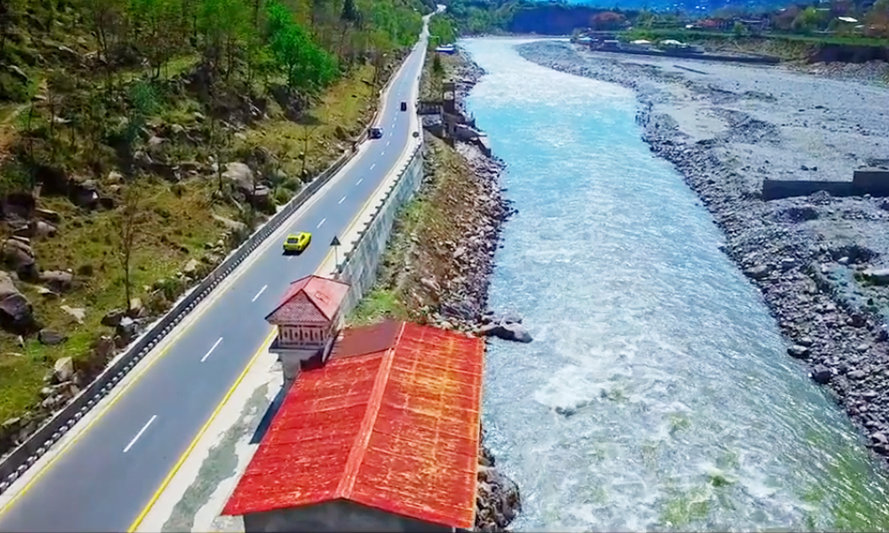 lahore-se-aagay-visual