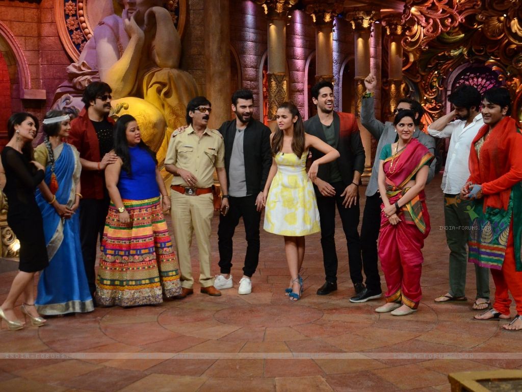 Fawad khan, Sidharth Malhotra & Alia Bhatt for Promotions of Kapoor & Sons on Comedy Nights Bachao