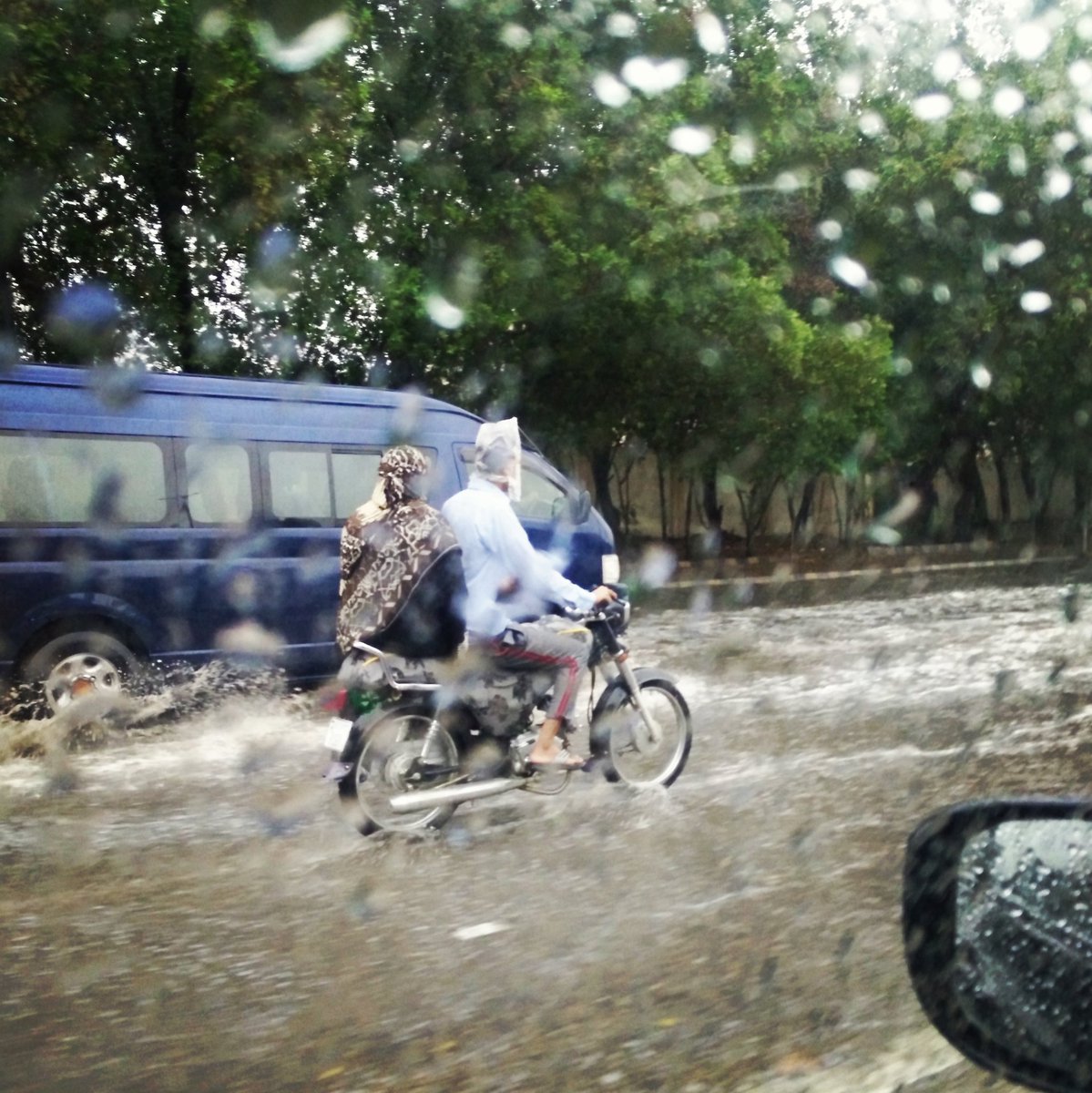 rain in karachi