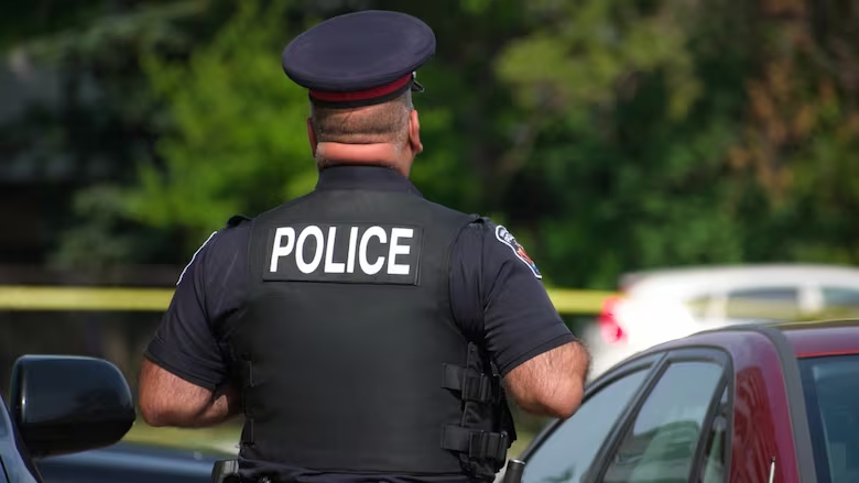Constable suspended for corruption and abuse of authority