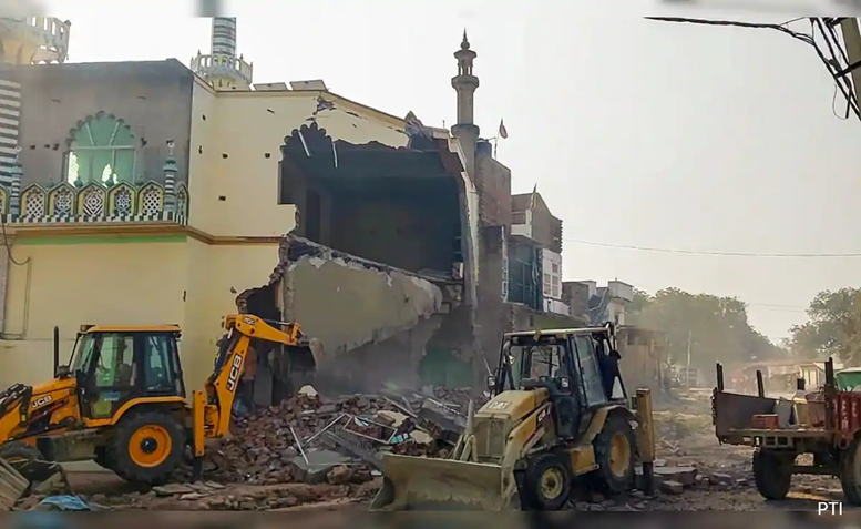 The government demolish these 50 mosques in Islamabad
