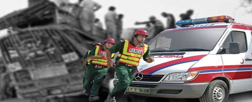5 students including siblings killed as trailer hits 2 motorcycles on Layyah Road
