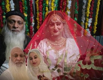 A video of the wedding of 60-year-old Hakeem Babar from Rawalpindi is circulating rapidly on social media these days.
