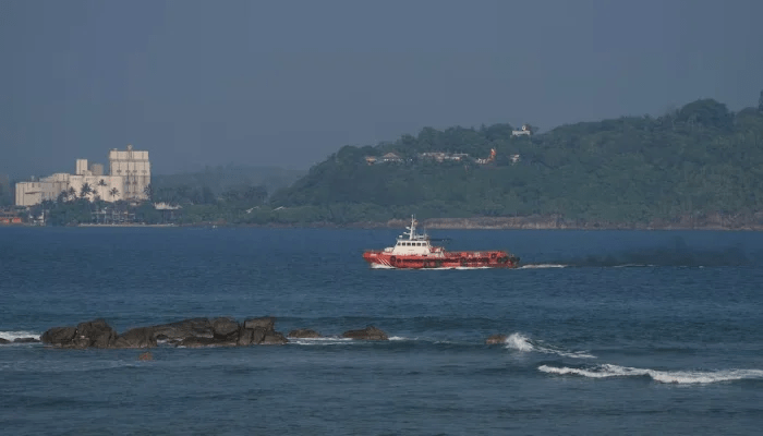 US submarine attacks Iranian ship in Indian Ocean, 80 Iranian soldiers martyred, Sri Lankan Foreign Minister