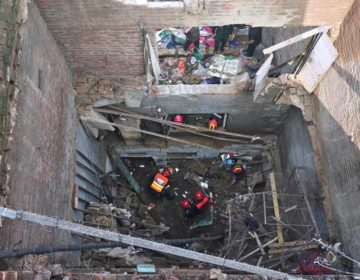 10 people killed after being buried under the rubble of a collapsed house roof in Lahore.