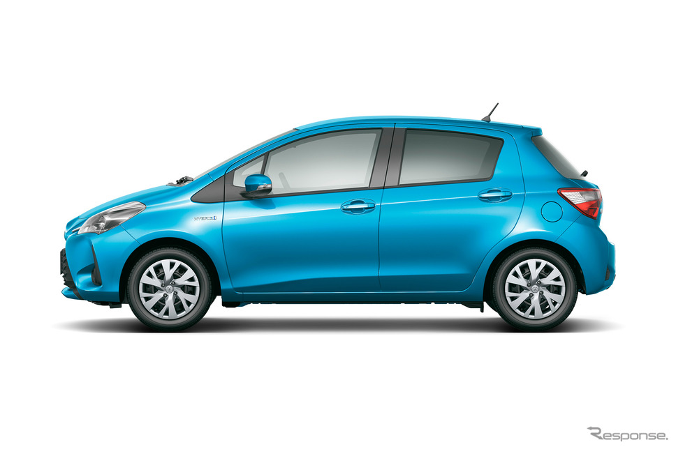 Toyota vitz новая