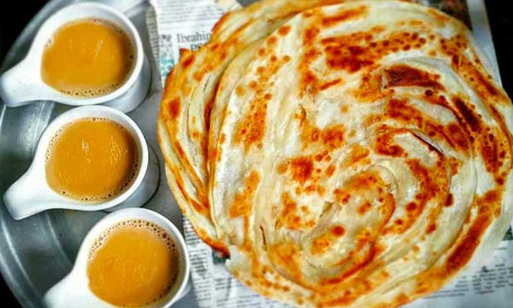 10 Best Street Foods You Can Enjoy in Karachi During a Rainy Day