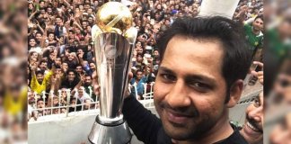 Sarfraz-Ahmed-Comes-Home