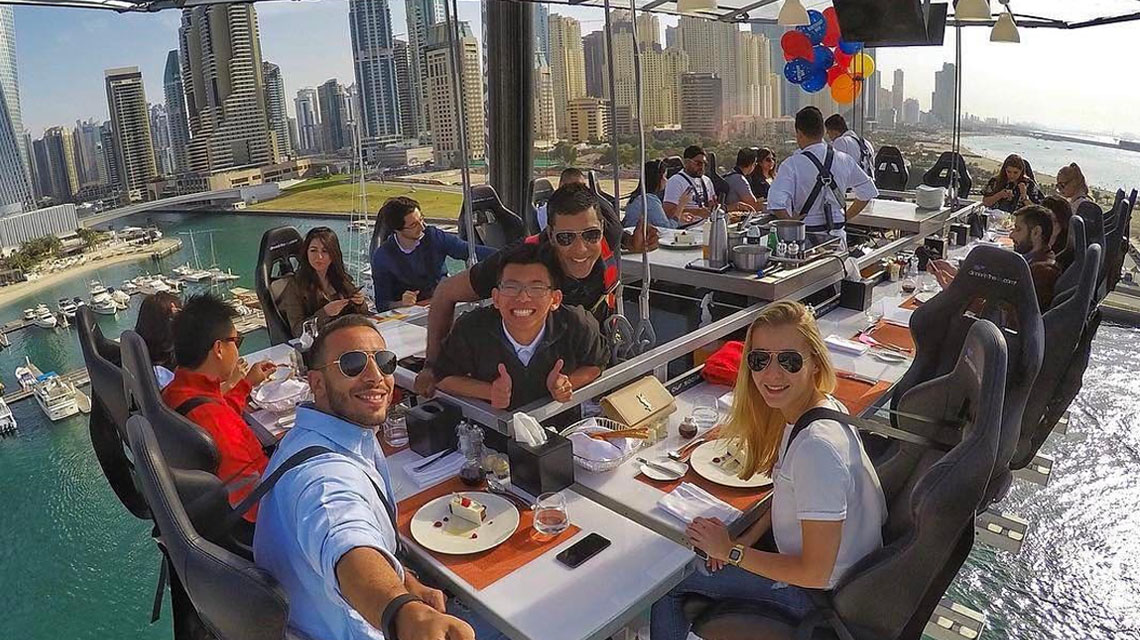 Dinner In The Sky ... World's Popular Eatery Now Comes to ...