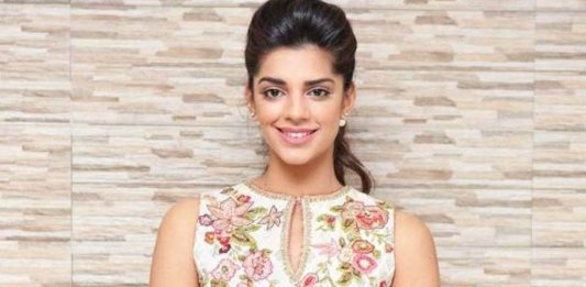 sanam saeed