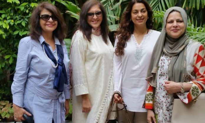 juhi chawla in karachi