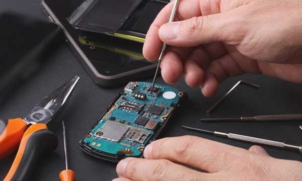 How to Revive a Dead Android Phone