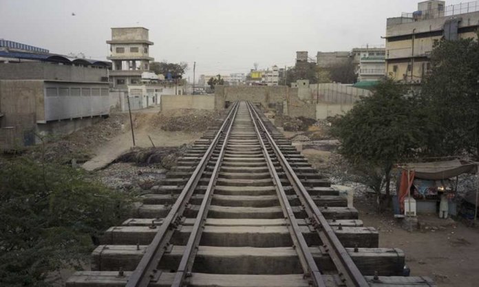 Karachi anti encroachment drive railway