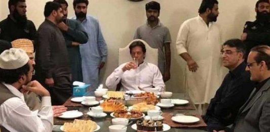 Top Taxpayers are Invited to Dinner with PM Imran Khan!