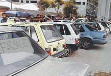 illegal-car-showrooms