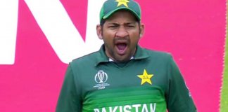Sarfaraz Yawning