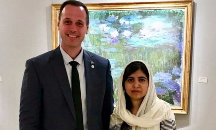 malala with quebec minister