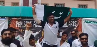 Pakistan beat India