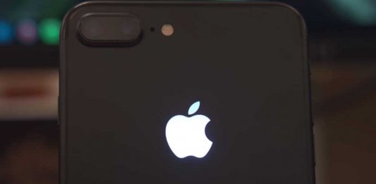 Apple iPhone Illuminated logo