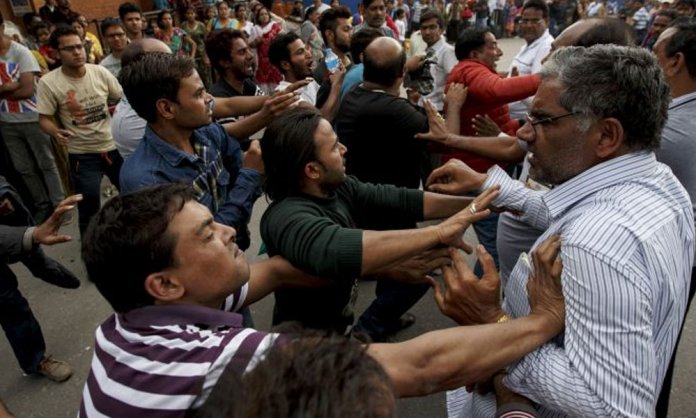 asf and civilians fight airport