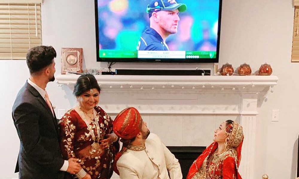 Australian Cricketer Asks Wife to 'Take Note' ICC Shares Pakistani Fan Couple's -