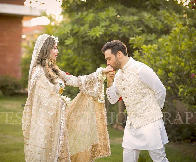 Singer Haroon Rashid & Farwa Hussain Finally Tie The Knot