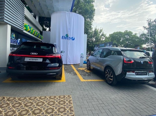 Electric vehicles charging station